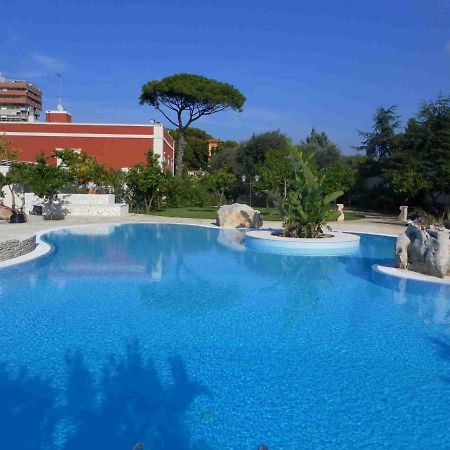 Executive L'Orangerie Bb Hotel Bari Buitenkant foto
