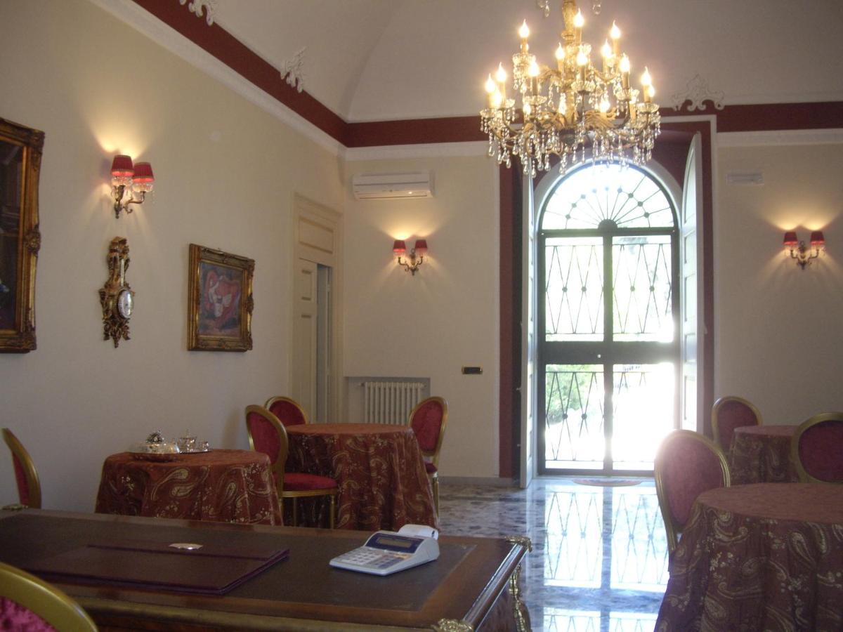 Executive L'Orangerie Bb Hotel Bari Buitenkant foto