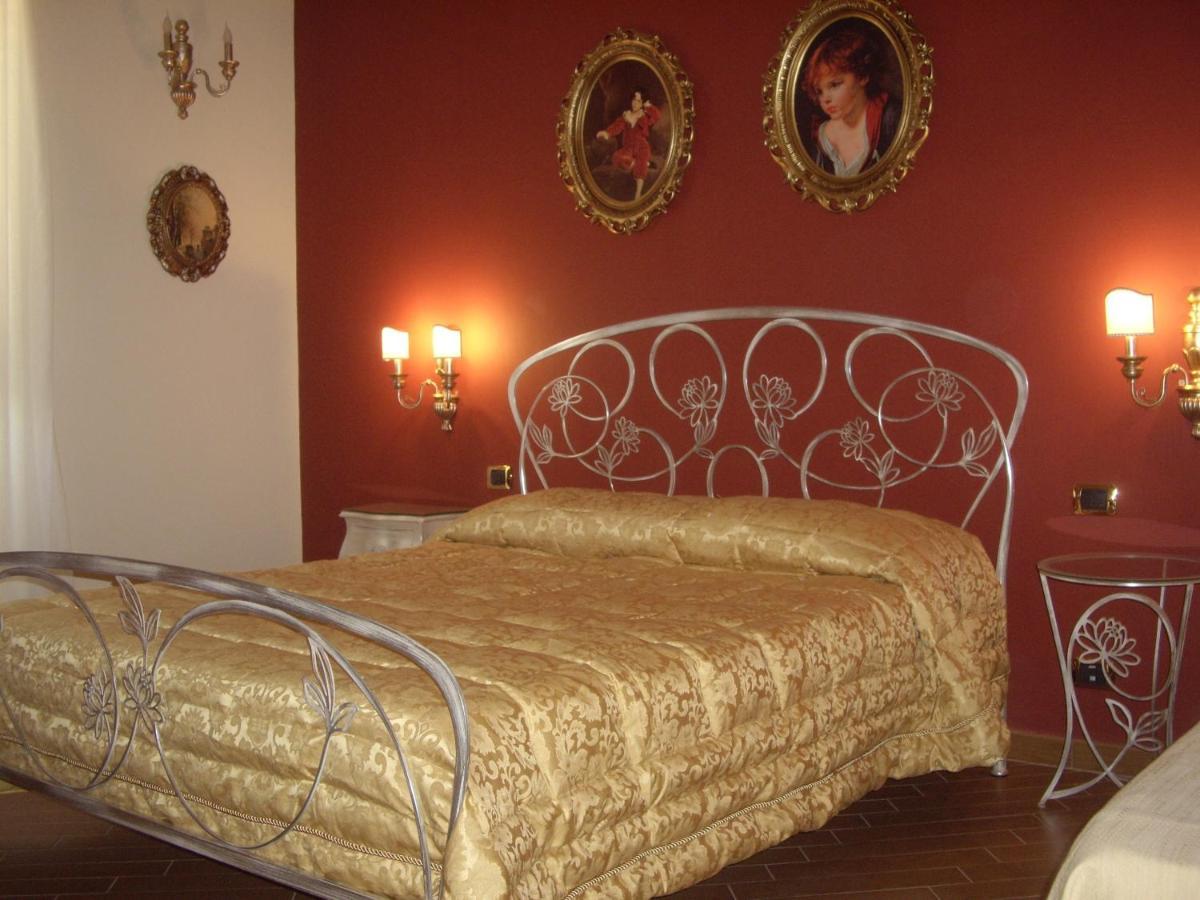 Executive L'Orangerie Bb Hotel Bari Buitenkant foto